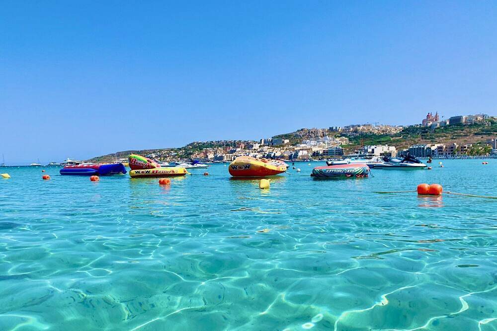 Ganze Wohnung, Seafront Apartment in St Paul's Bay in St. Paul's Bay, Insel Malta