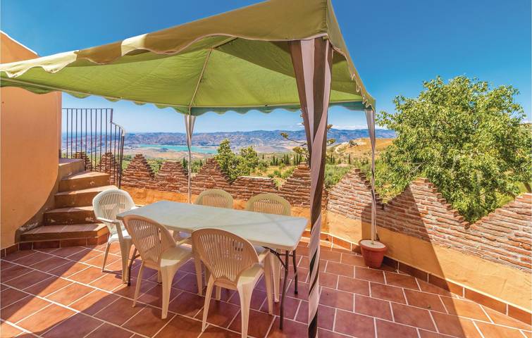 Casa de vacaciones para 17 personas, con piscina además de jardín y terraza, Se admiten mascotas en Axarquía - 3