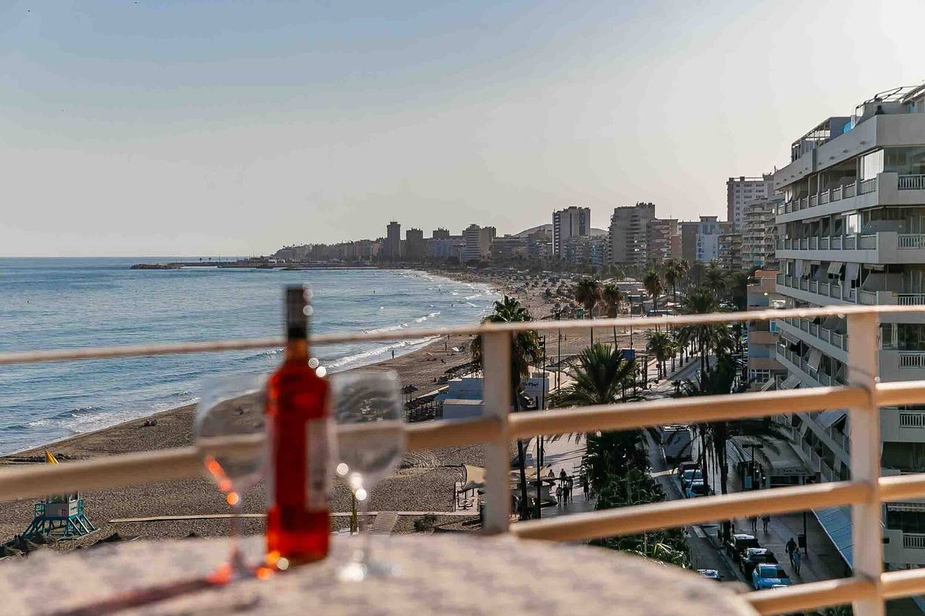 Hel leilighet, Apartment 'Calypso' with Sea Views, Wi-Fi and Air Conditioning in Los Boliches, Fuengirola