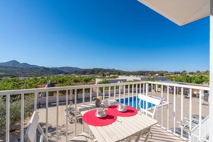 Apartamento para 4 personas, con jardín, Se admiten mascotas en Abanilla