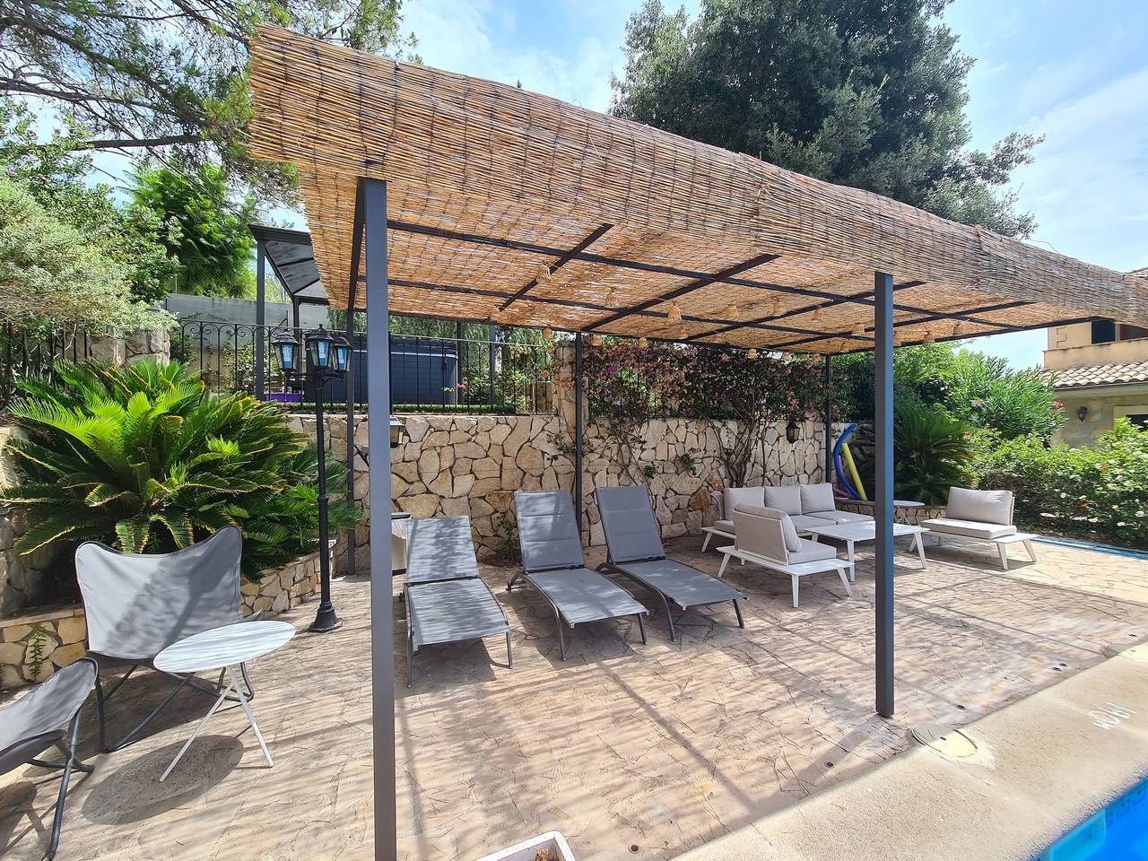 Villa 'Jacelia' con vistas a la montaña, Wi-Fi y aire acondicionado in Crestatx, Sa Pobla
