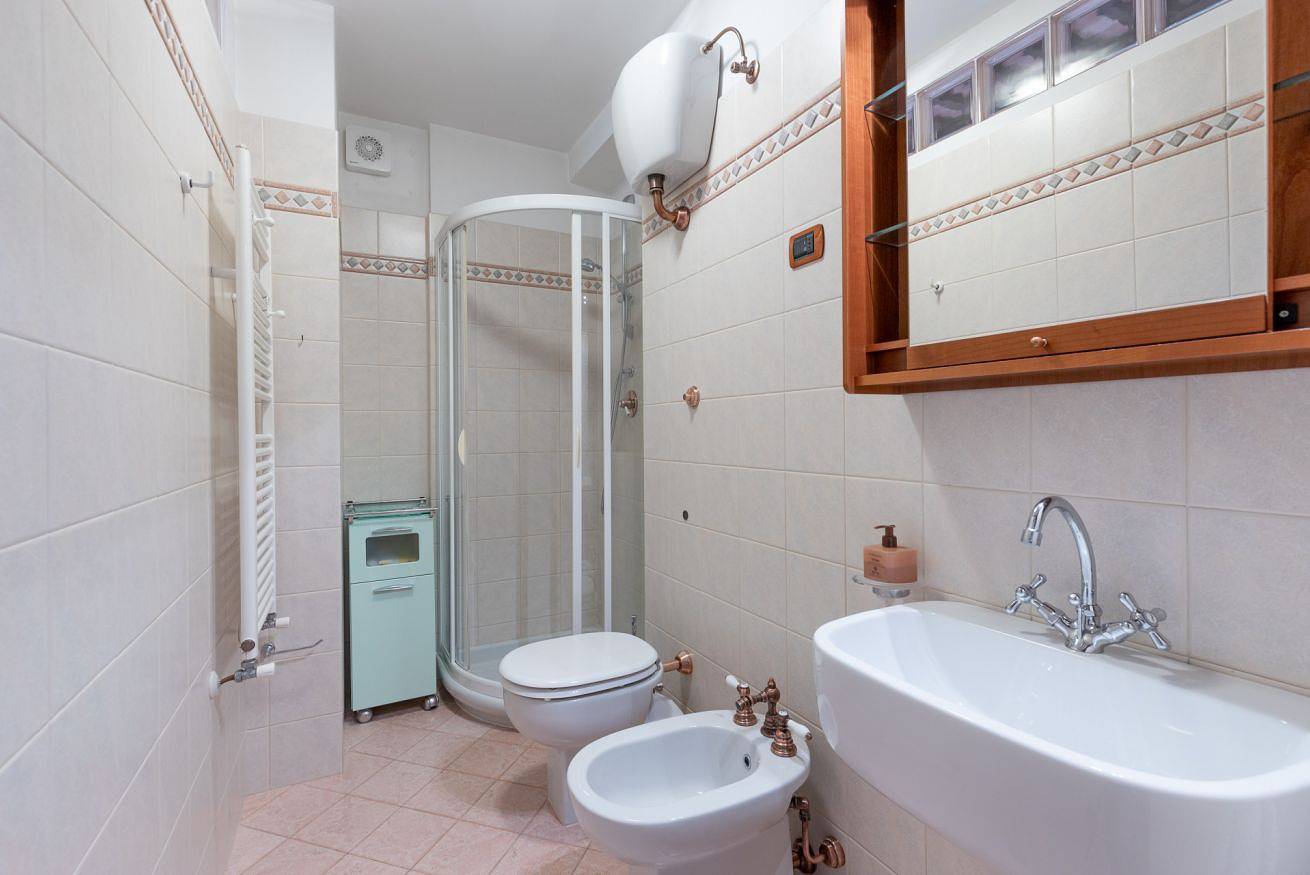 Ganze Wohnung, Guesthost - Lovely Apt with Panoramic Terrace in Carmignano, Prato Provinz