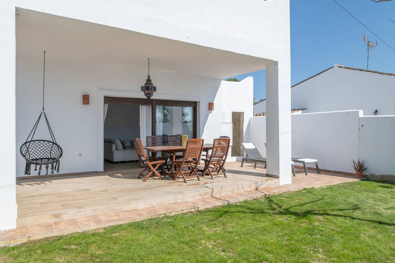 Casa de vacaciones "Casa Trafalmar" con piscina, Wi-Fi, jardín y terraza in Playa de Zahora, Barbate