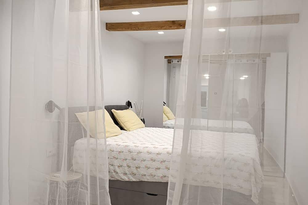 Cozy 1-bedroom villa in Skopelos in romantic part with a breathtaking view in Skopelos Stadt, Sporaden