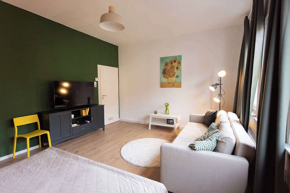 Apartamento entero, Big apartment with Parking, 30 min to Düsseldorf in Meiderich/Beeck, Duisburgo