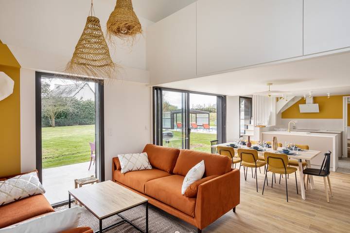 Location de vacances pour 8 personnes, avec terrasse ainsi que jardin et piscine à Saint-Alban - 3