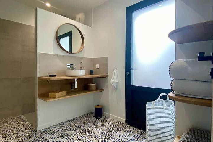 Gîte pour 4 personnes, avec jardin et jacuzzi dans Plage de La Joselière - 4