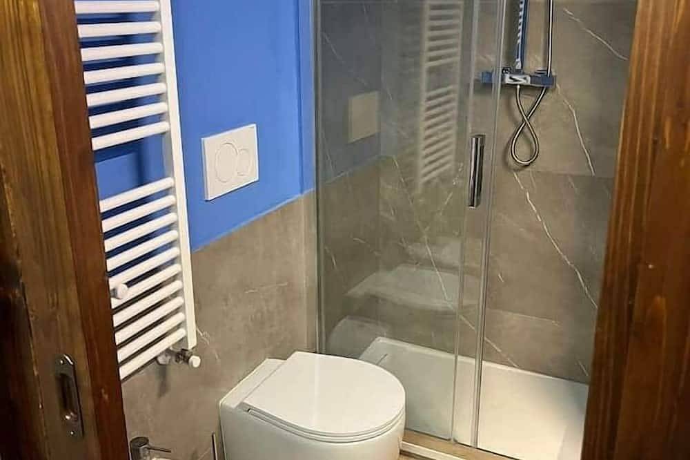 Hel leilighet, A Blue Primrose in the hamlet in Montecchio, Provinsen Terni