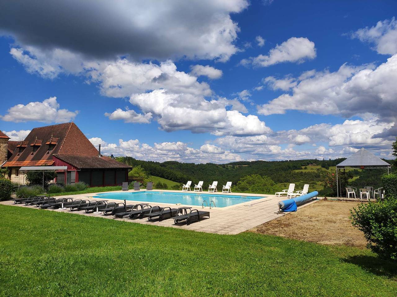 Apartamento vacacional entero, Maison Monribot in Rouffignac-Saint-Cernin-de-Reilhac, Périgord Noir