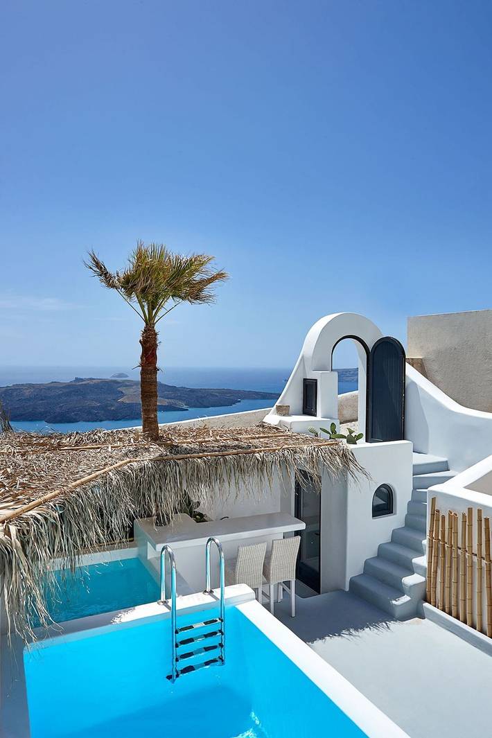 Ferienhaus für 2 Personen, mit Whirlpool und Terrasse sowie Garten in Thera