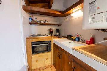 Gîte pour 3 Personnes dans Le Pompidou, Région de Florac, Photo 4