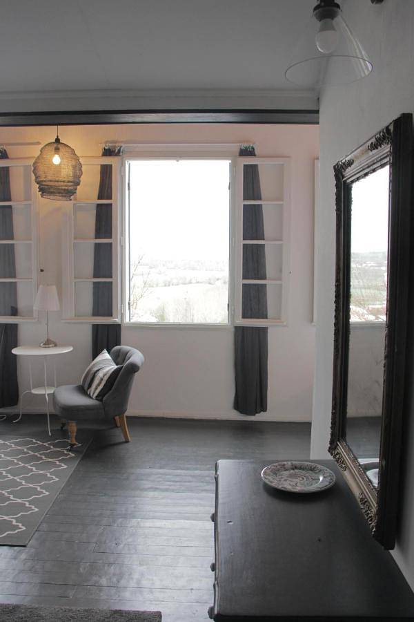 Location de vacances pour 2 personnes, avec jardin et vue, animaux acceptés à Aubeterre-sur-Dronne - 3