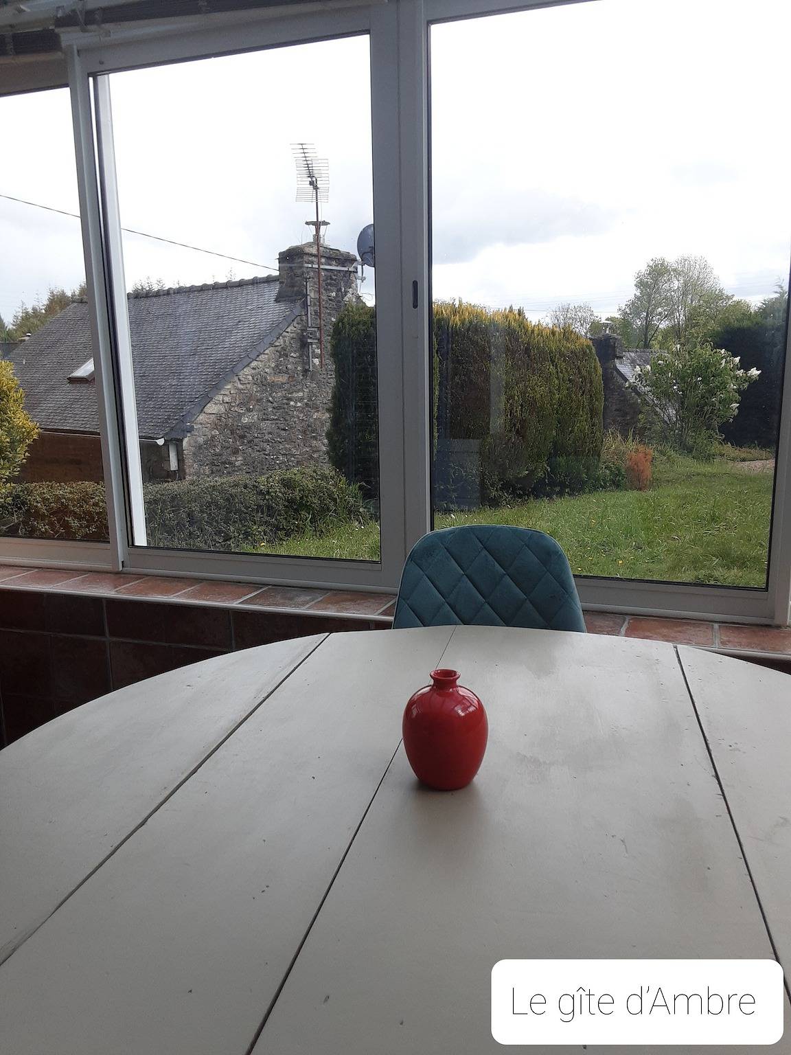 Le Gîte d’Ambre : cottage avec jardin privé et Wi-Fi à Poullaouen in Locmaria-Berrien, Région de Châteaulin