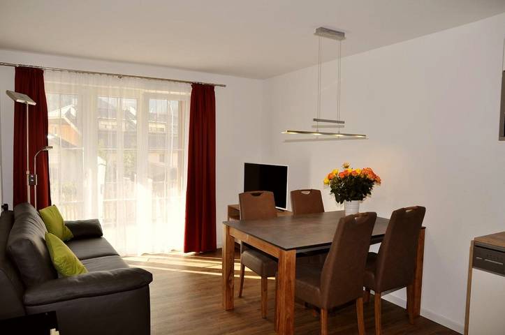 Appartement entier, Appartement de vacances pour 2 personnes avec jardin in Scuol, Lower Engadine