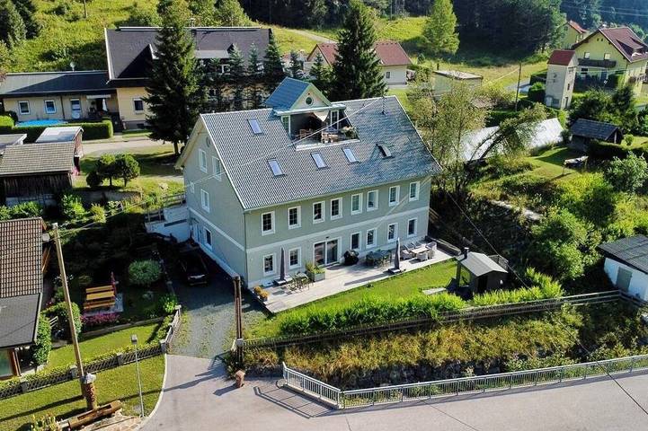 Gîte pour 6 personnes, avec jardin ainsi que sauna et terrasse, animaux acceptés dans Bad Bleiberg