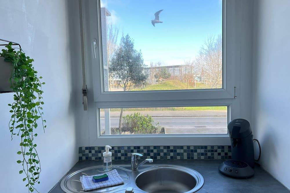 Ganze Wohnung, Le Rodin-Studio-Blick zur Meerseite-Ensuite Bad in Calais, Calais und Umgebung