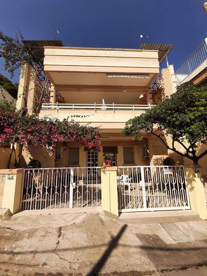 Casa vacanza per 6 persone, con Terrazza a Sannicola