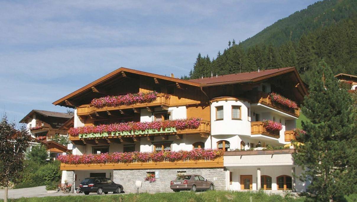 Alpenpension Hotel Pfurtscheller in Stubaier Alpen, Neustift im Stubaital