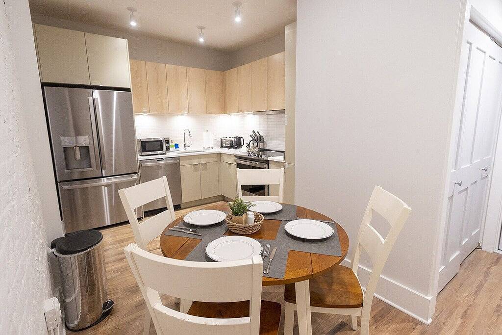 Ganze Wohnung, Spacious, Dwnt/Otr condo. minutes walk to the Reds/Bengals stadiums & more!! in Cincinnati, Hamilton County (OH)