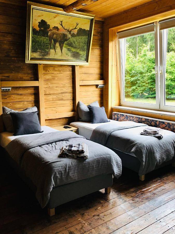 Ferienwohnung für 6 Personen, mit Terrasse und Garten in Lauscha