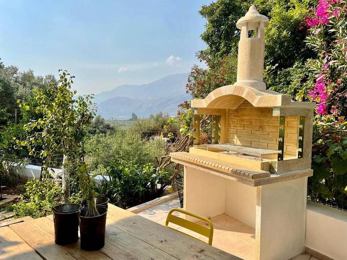 Appartement de vacances pour 6 personnes, avec Terrasse et Jardin ainsi que Piscine et Vue