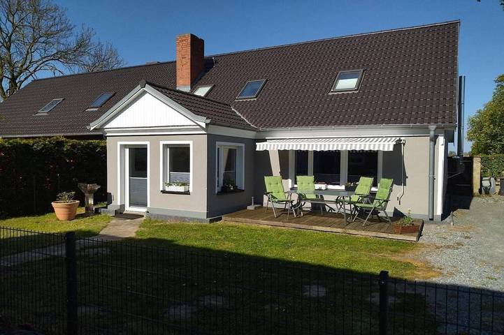Ferienhaus für 6 Personen, mit Terrasse in Mölschow