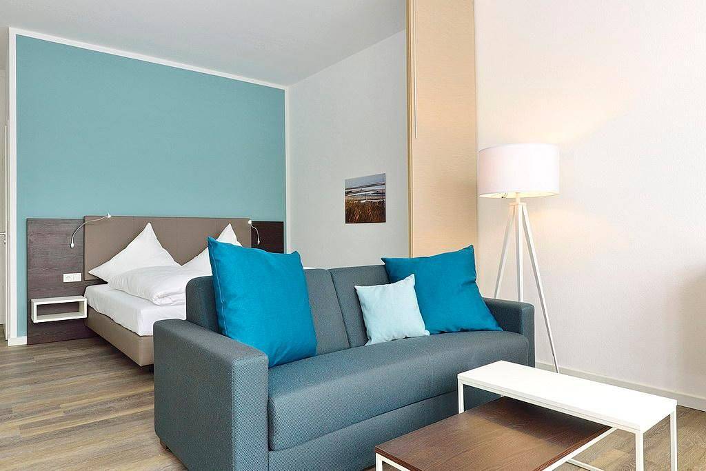 Ganze Wohnung, Tolles Ferienapartment am Strand mit Ost-Terrasse - Meeresrauschen inklusive! in Wangerooge