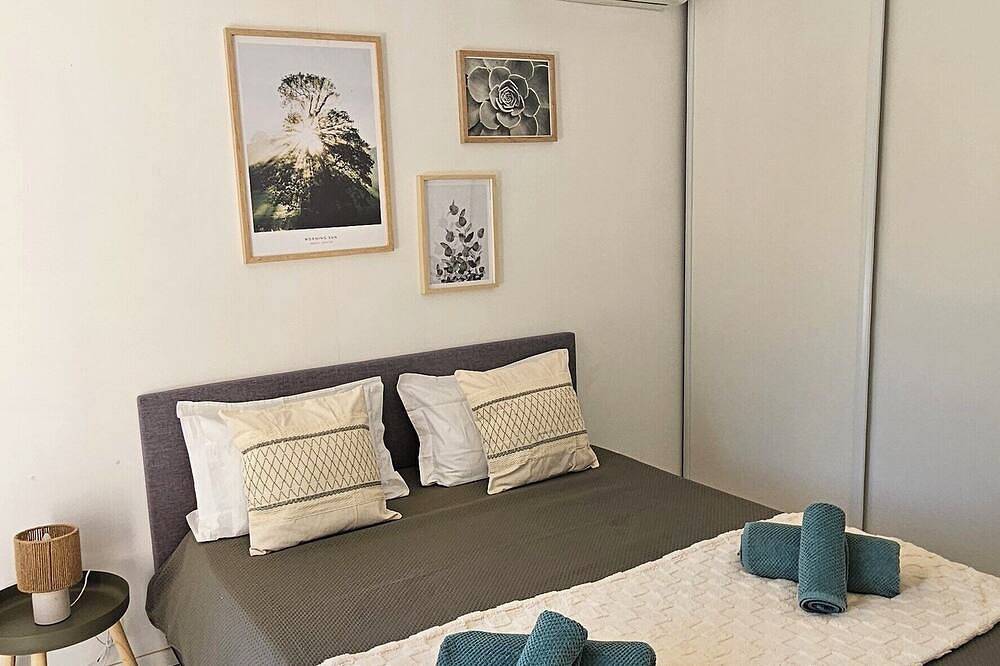 Quiet gîte in the heart of nature 🌿 Clim & swimming pool - center du Var in Le Luc, Draguignan region