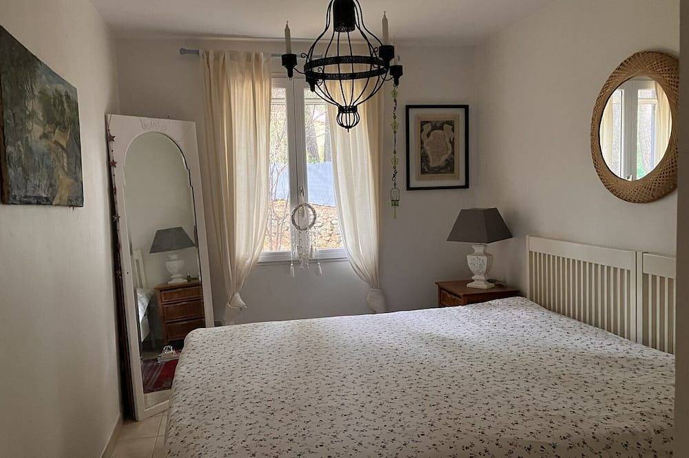 Propriete De Charme Dans Havre De Paix -  Piscine Privee in La Roquebrussanne, Côte méditerranéenne (France)