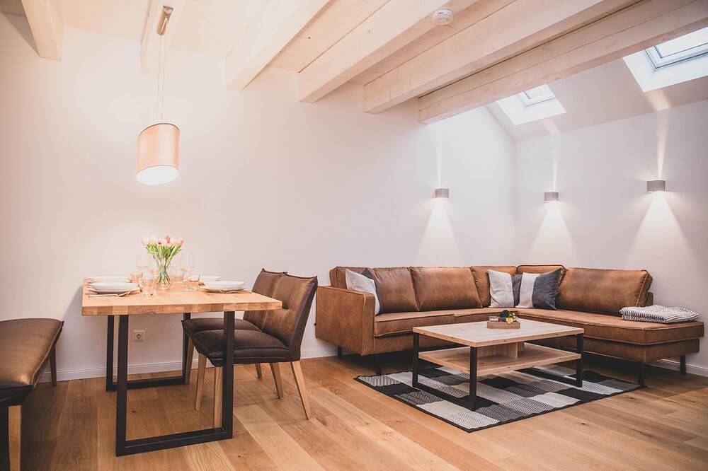 Ganze Wohnung, Zwaantje - Ferienwohnung in Rysum bei Greetsiel, 64 m²/4 Pers., E-Ladesäule in Rysum, Krummhörn