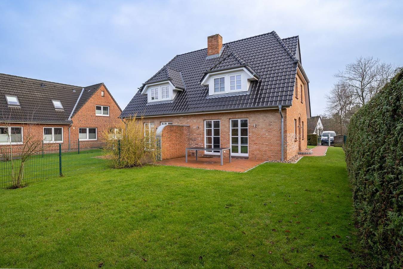 Luxuriöses Ferienhaus Momo: Perfekter Strandurlaub für die ganze Familie + Hund in St. Peter-Bad, St. Peter-Ording