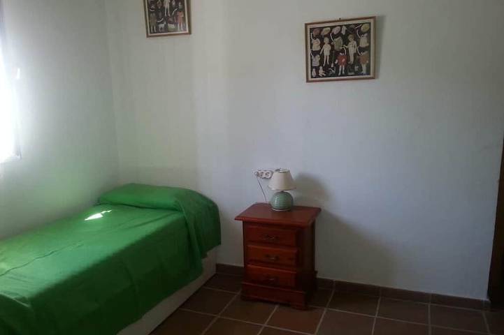 Appartement entier, Studio Palacio, jardin 10,000m2 avec accès direct a la plage, 2 a 6 pers in Playa del Faro de Trafalgar, Barbate