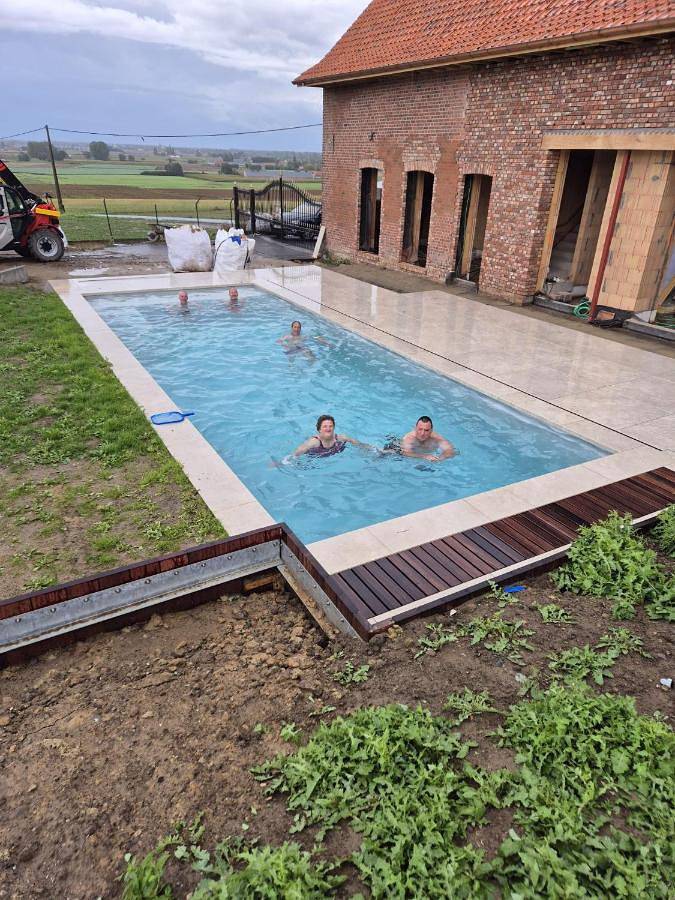 Chambre d’hôte pour 5 personnes, avec piscine ainsi que vue et jardin dans Neuve-Église - 3