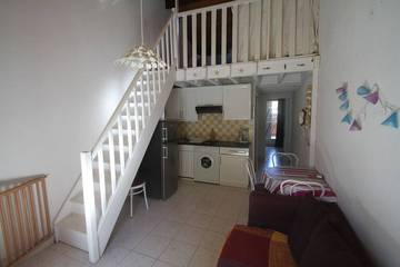 Gîte pour 5 personnes, avec terrasse et jardin dans Plage de l'Amélie