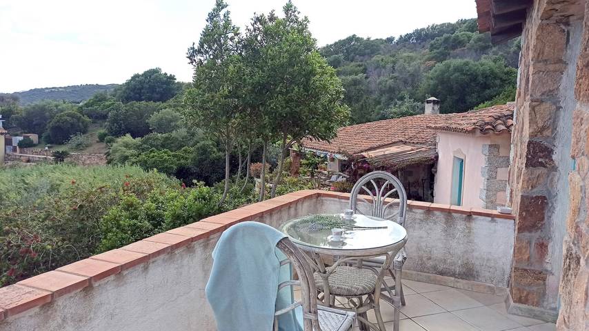 Gîte pour 2 personnes, avec balcon ainsi que vue et jardin à Porto Ottiolu - 4