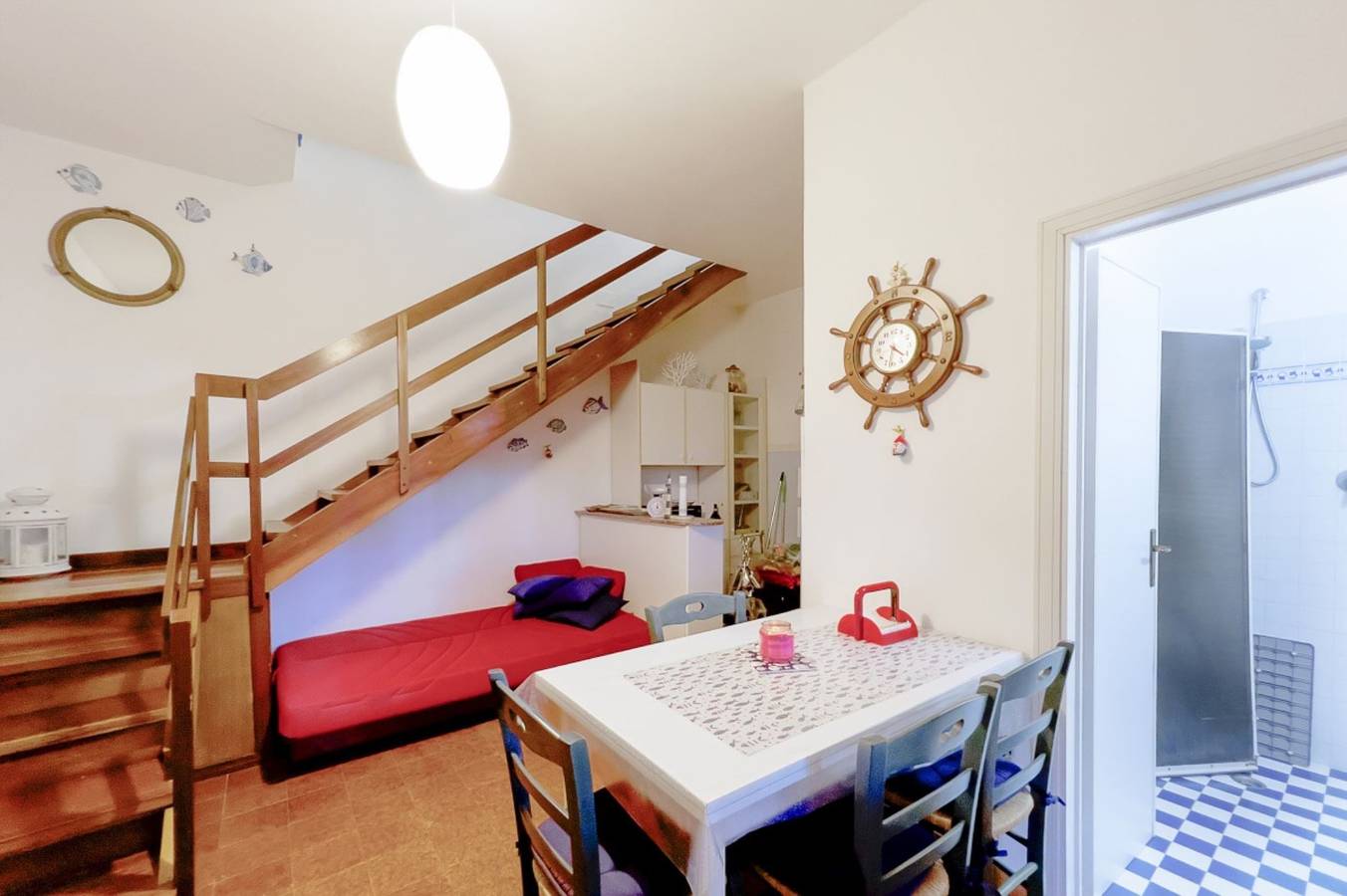 Apartamento vacacional entero, Apartamento de vacaciones para 4 personas con balcón in Cala di Mola, Naregno
