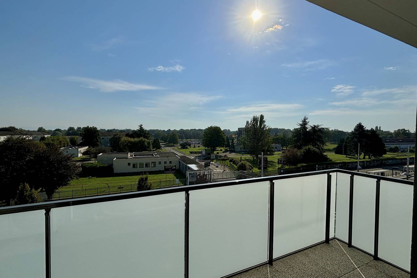 Appartamento intero, Cozy Apartment 4p – Tram at doorstep in Illkirch-Graffenstaden, Regione di Strassburg