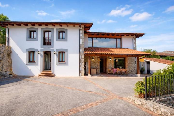 Casa de vacaciones para 8 personas, con vistas y jardín, Se admiten mascotas - 1
