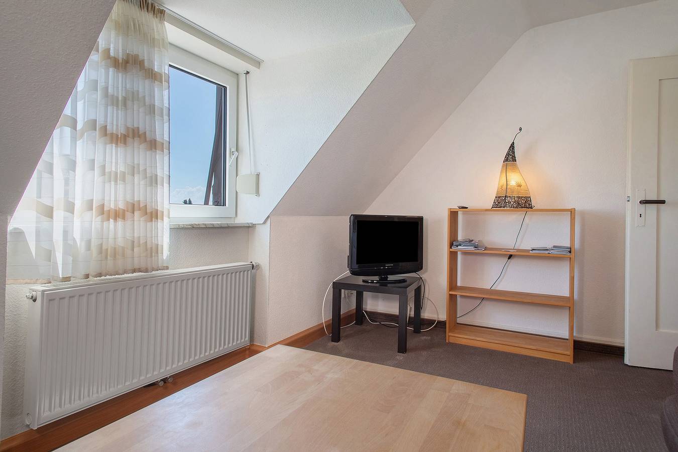 Ganze Wohnung, Ferienwohnung 'Wohnung Dachgeschoss Frickenwäsele' mit Gemeinschaftsterrasse und Wlan in Immenstaad, Immenstaad am Bodensee