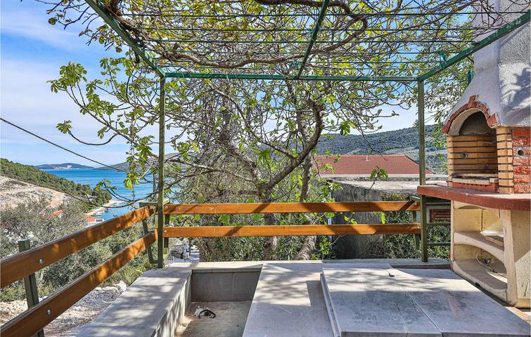 Ferienwohnung für 2 Personen, mit Seeblick und Terrasse in Marina - 2