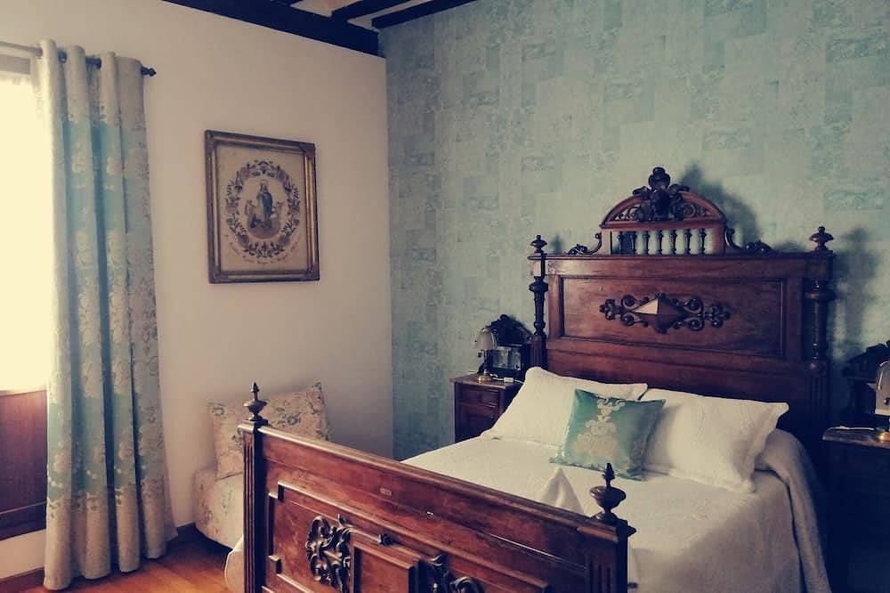 Mansión en Salinillas con piscina privada in Labastida, Álava