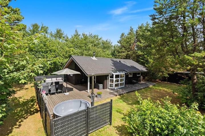 Villa für 6 Personen, mit Balkon/Terrasse in Jegum