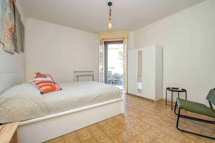Appartamento intero, Garda Retreat ( beach + every service <200mt ) in Colombare, Sirmione