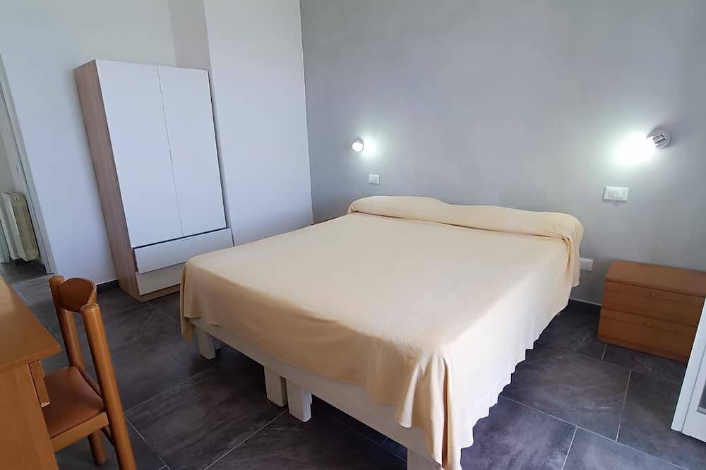 5 Zimmer mit Meerblick, 100 m vom Strand entfernt, mit Parkplatz, Garten und Balkon in Panza, Forio