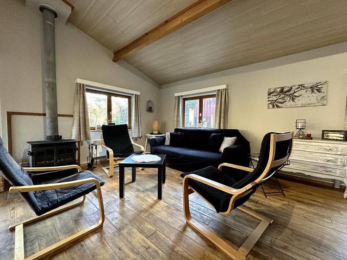 Gîte pour 4 personnes, avec terrasse dans Warre