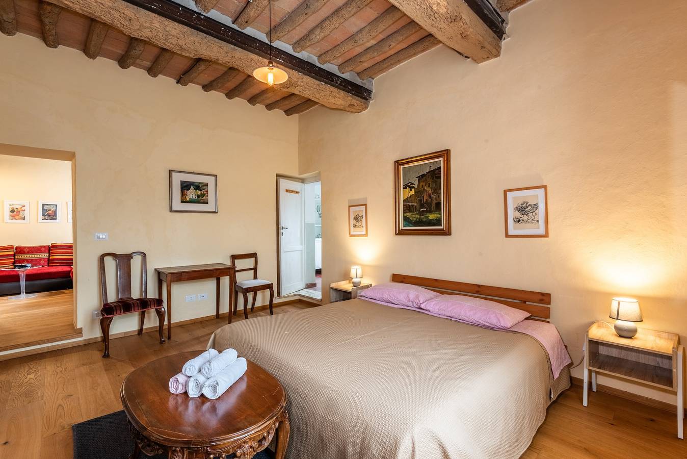 Hel lägenhet, 'Ultimo Piano' Apartment with Shared Pool and Wi-Fi in Murlo, Siena provins