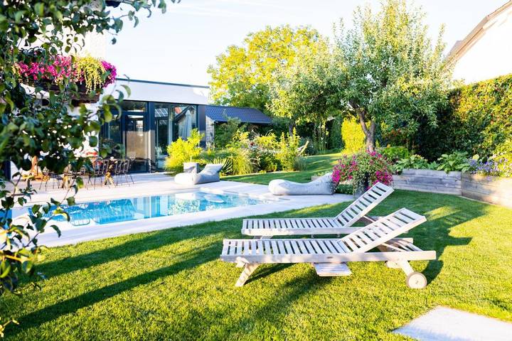 Ferienwohnung für 4 Personen, mit Balkon und Whirlpool sowie Terrasse und Garten in Landkreis Landshut