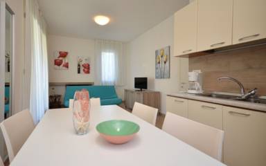 Villa für 6 Personen, mit Terrasse und Garten, mit Haustier in Bibione