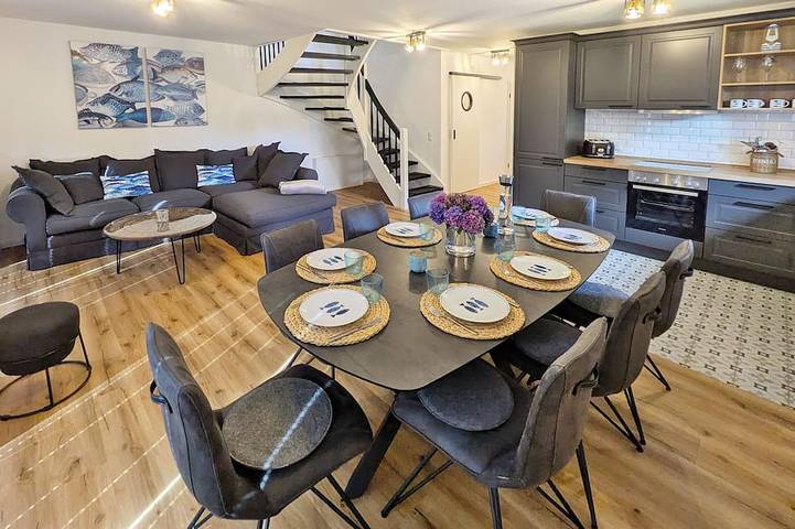 Ferienhaus für 8 Personen, mit Sauna und Garten sowie Terrasse