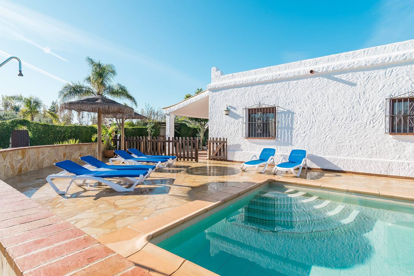 Cosy Holiday Home with Pool - Casa del Estanque in Conil de la Frontera, Costa de la Luz
